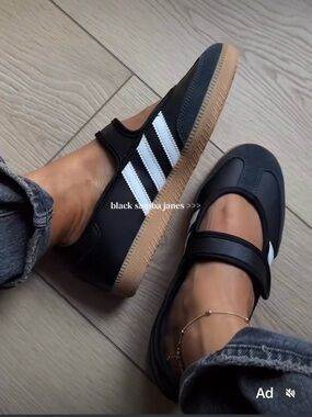 adidas Samba Jane Sneakers